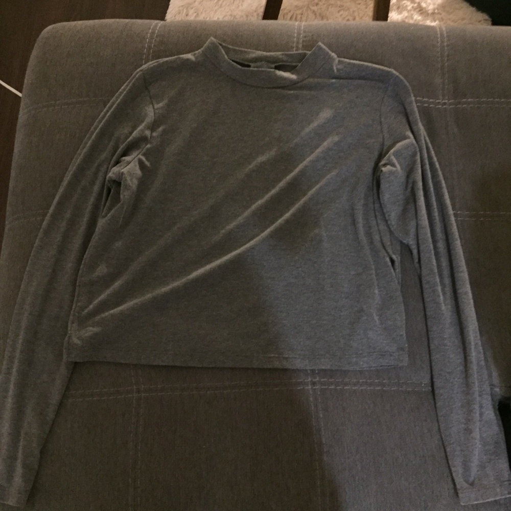 Gray tee - Picture 2 of 3